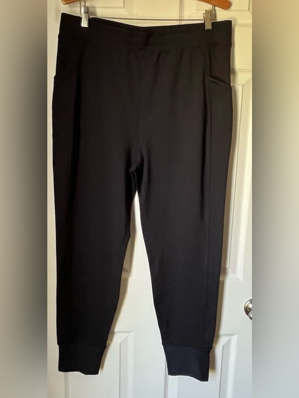 Fabletics Black High-Rise Jogger Pants Stretch w/pockets
